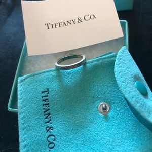 Gently Used Tiffany’s Retired Promise Ring (Sz 8)